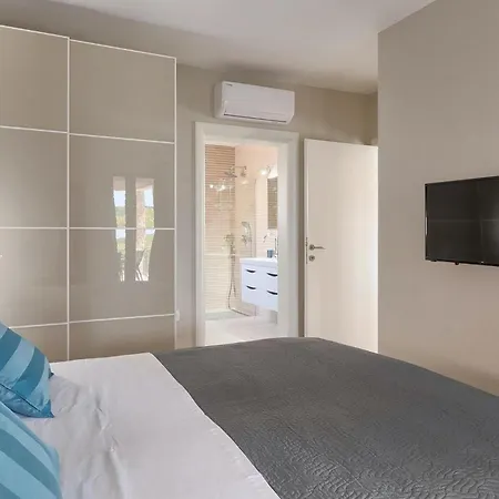 Fiolla Holiday home *